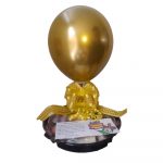 Desayuno saludable con globo de regalo